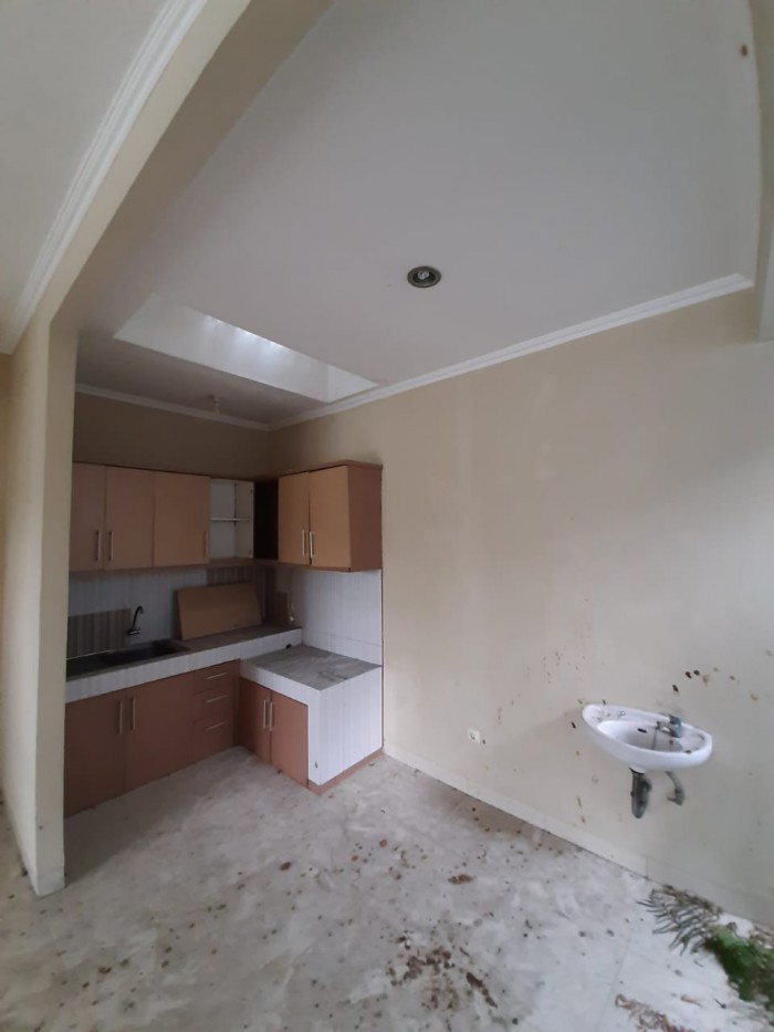 Rumah Dijual di Cluster Calgary Deltamas Cikarang